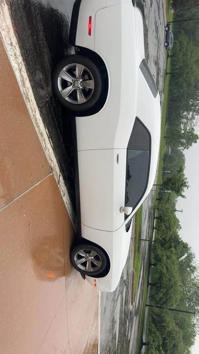 2015 Dodge Challenger 3rd Gen - Image 4 of 13