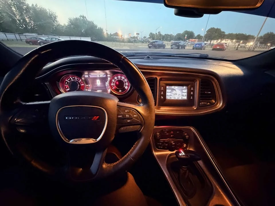 2015 Dodge Challenger 3rd Gen - Image 9 of 17