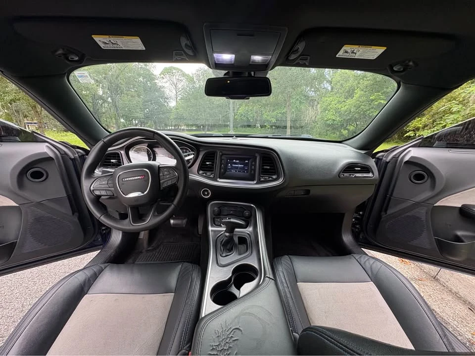 2015 Dodge Challenger 3rd Gen - Image 10 of 14