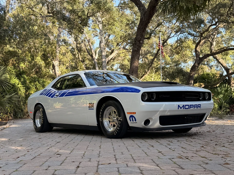 2015 Dodge Challenger 3rd Gen - Image 2 of 31