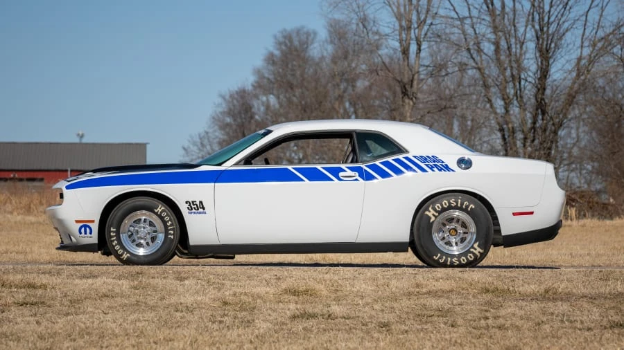 2015 Dodge Challenger 3rd Gen - Image 2 of 15