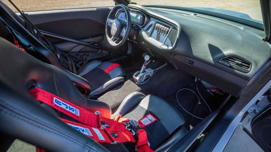 2015 Dodge Challenger 3rd Gen - Image 5 of 15