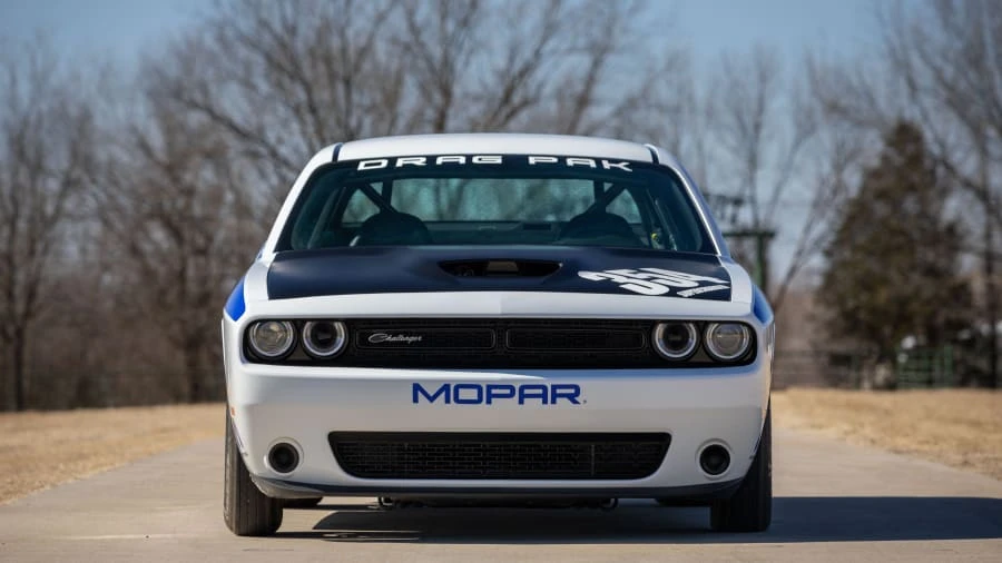 2015 Dodge Challenger 3rd Gen - Image 14 of 15