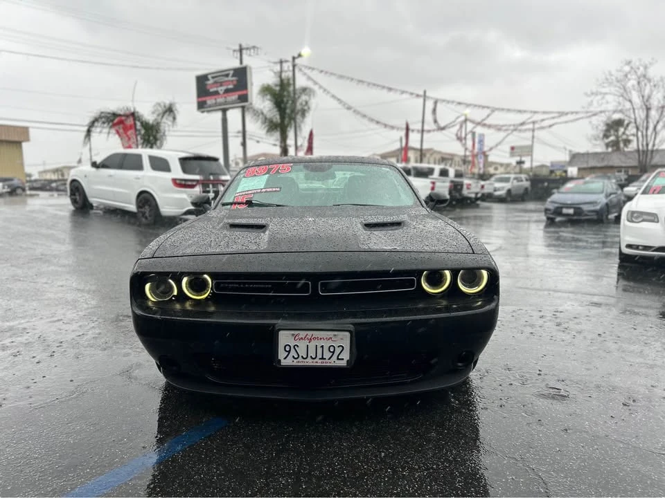 2015 Dodge Challenger 3rd Gen - Image 5 of 12