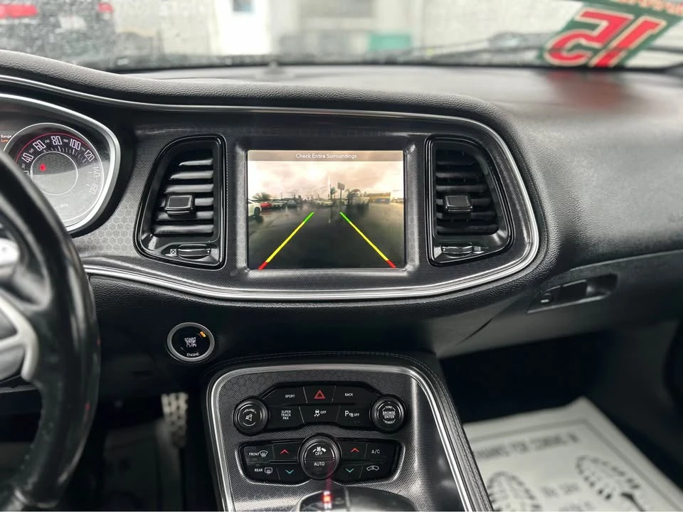 2015 Dodge Challenger 3rd Gen - Image 9 of 12
