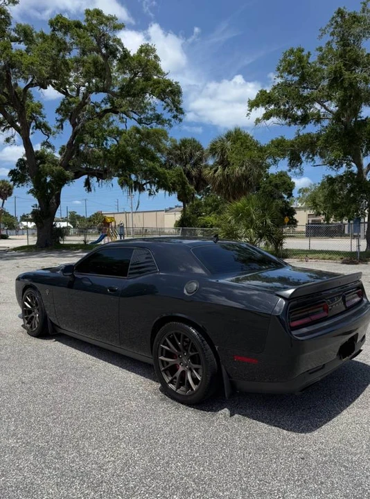 2015 Dodge Challenger SRT Hellcat 3rd Gen - Image 4 of 20