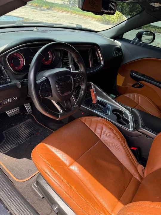 2015 Dodge Challenger SRT Hellcat 3rd Gen - Image 10 of 20