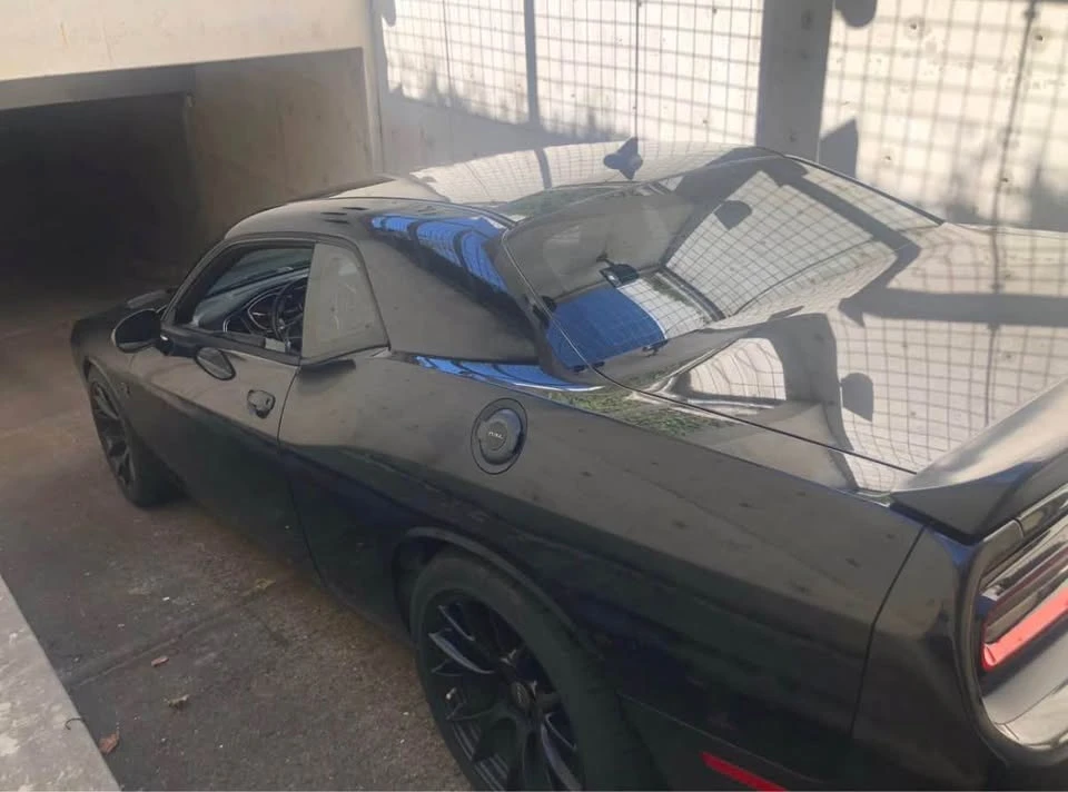 2015 Dodge Challenger SRT Hellcat 3rd Gen - Image 4 of 11