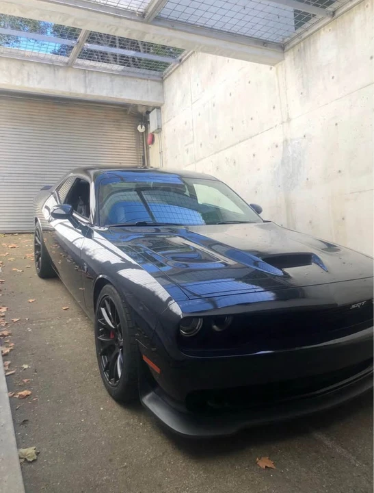 2015 Dodge Challenger SRT Hellcat 3rd Gen - Image 3 of 11