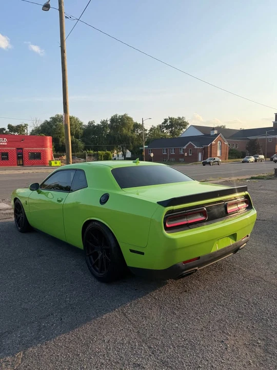 2015 Dodge Challenger SRT Hellcat 3rd Gen - Image 5 of 8