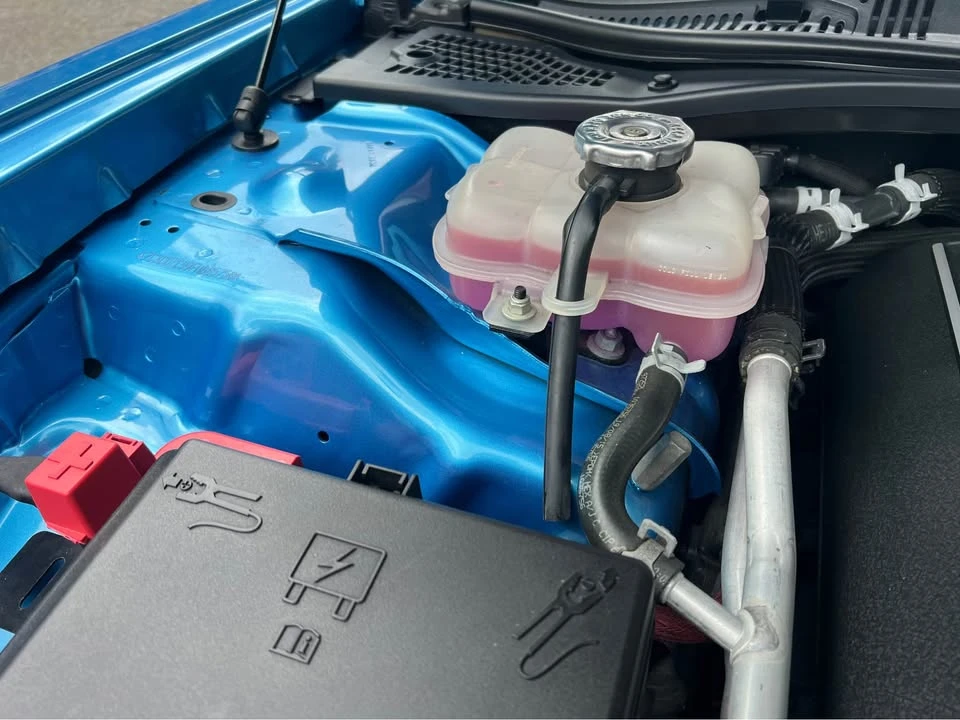 2015 Dodge Challenger SRT Hellcat 3rd Gen - Image 9 of 20