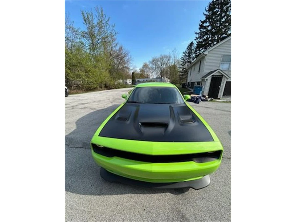 2015 Dodge Challenger SRT Hellcat 3rd Gen - Image 4 of 12