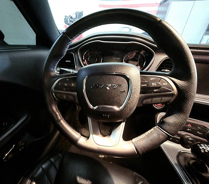2015 Dodge Challenger SRT Hellcat 3rd Gen - Image 6 of 18