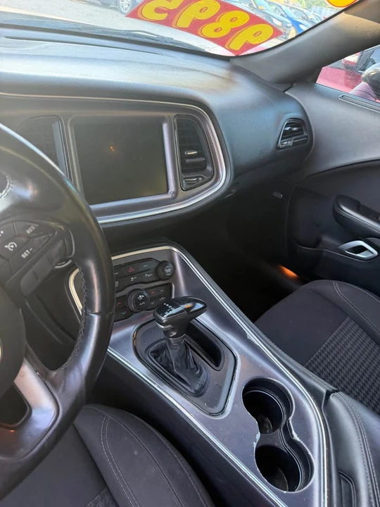 2015 Dodge Challenger 3rd Gen - Image 11 of 16