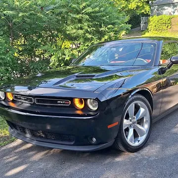 2015 Dodge Challenger SXT Plus