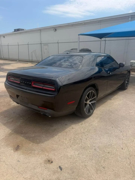 2015 Dodge Challenger 3rd Gen - Image 4 of 13