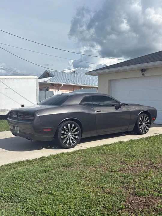 2015 Dodge Challenger 3rd Gen - Image 5 of 8
