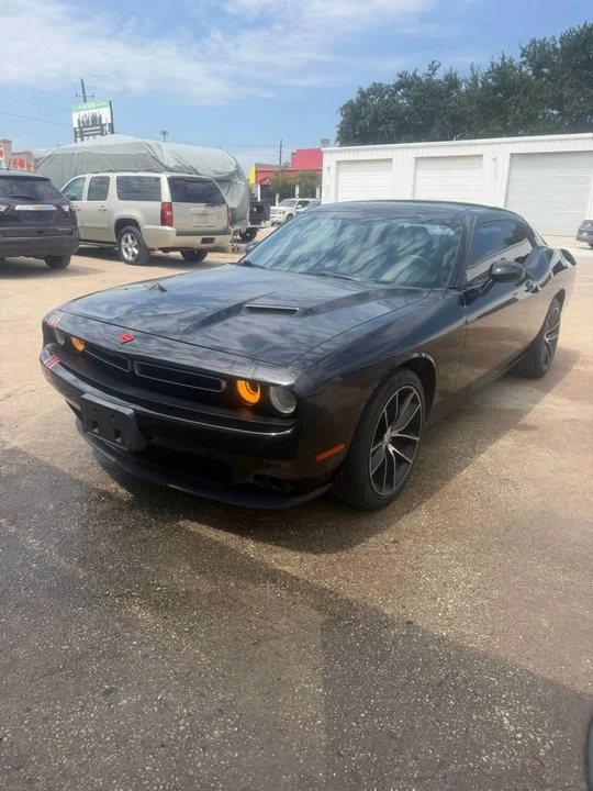 2015 Dodge Challenger 3rd Gen - Image 2 of 13