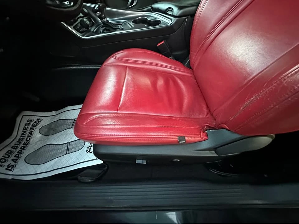 2015 Dodge Challenger 3rd Gen - Image 6 of 11