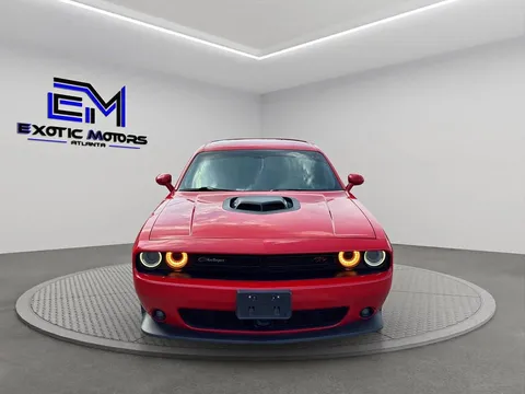 2015 Dodge Challenger R/T Scat Pack Shaker