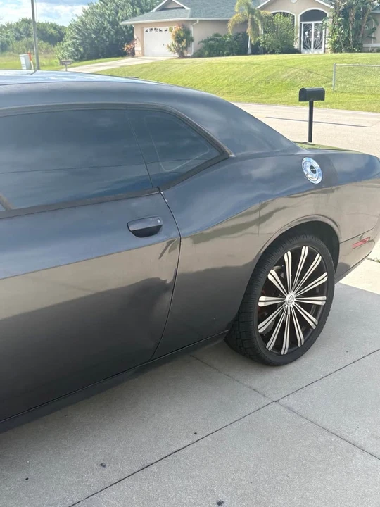 2015 Dodge Challenger 3rd Gen - Image 2 of 8