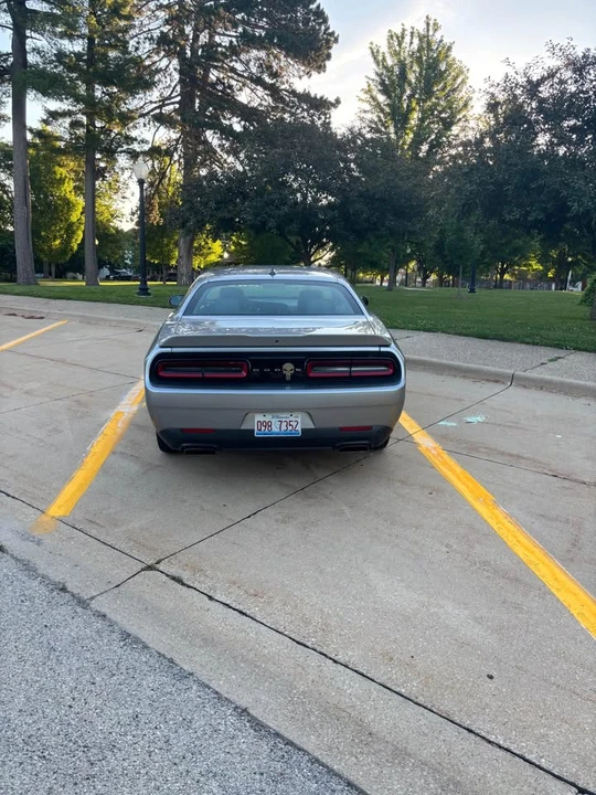 2015 Dodge Challenger 3rd Gen - Image 4 of 8