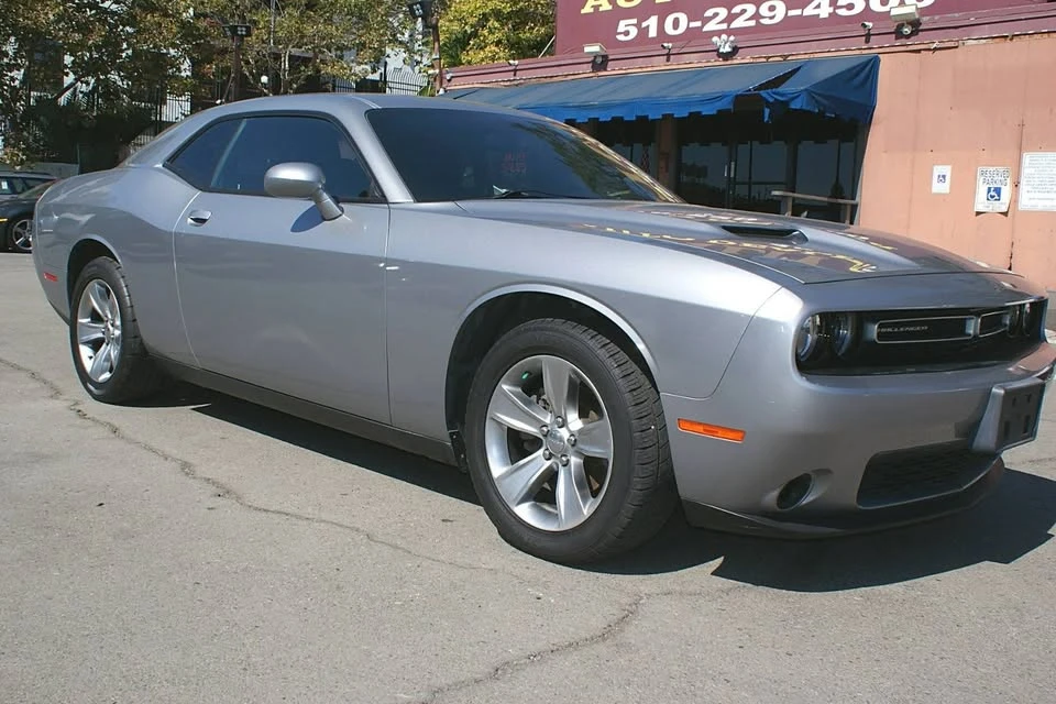 2015 Dodge Challenger 3rd Gen - Image 9 of 20