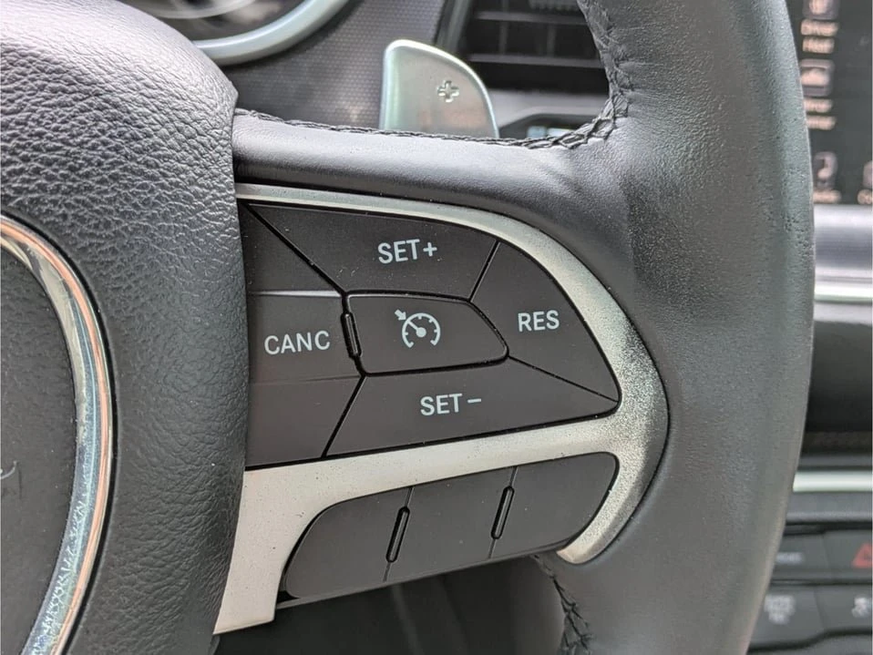 2015 Dodge Challenger 3rd Gen - Image 19 of 20