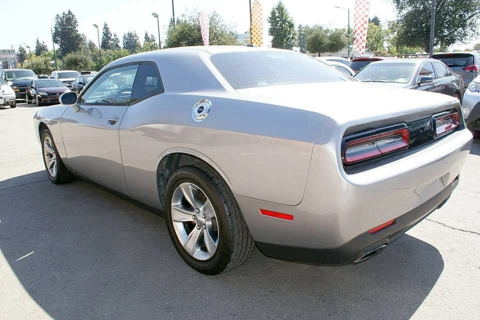 2015 Dodge Challenger 3rd Gen - Image 11 of 20