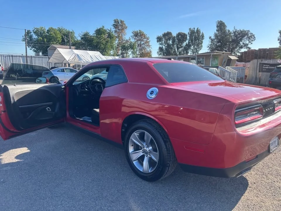 2015 Dodge Challenger 3rd Gen - Image 13 of 16