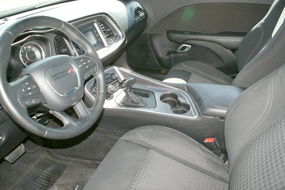 2015 Dodge Challenger 3rd Gen - Image 6 of 20
