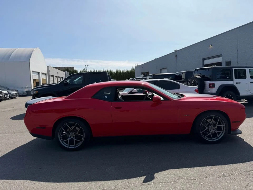 2015 Dodge Challenger 3rd Gen - Image 4 of 11