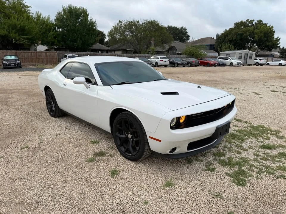 2015 Dodge Challenger 3rd Gen - Image 4 of 15