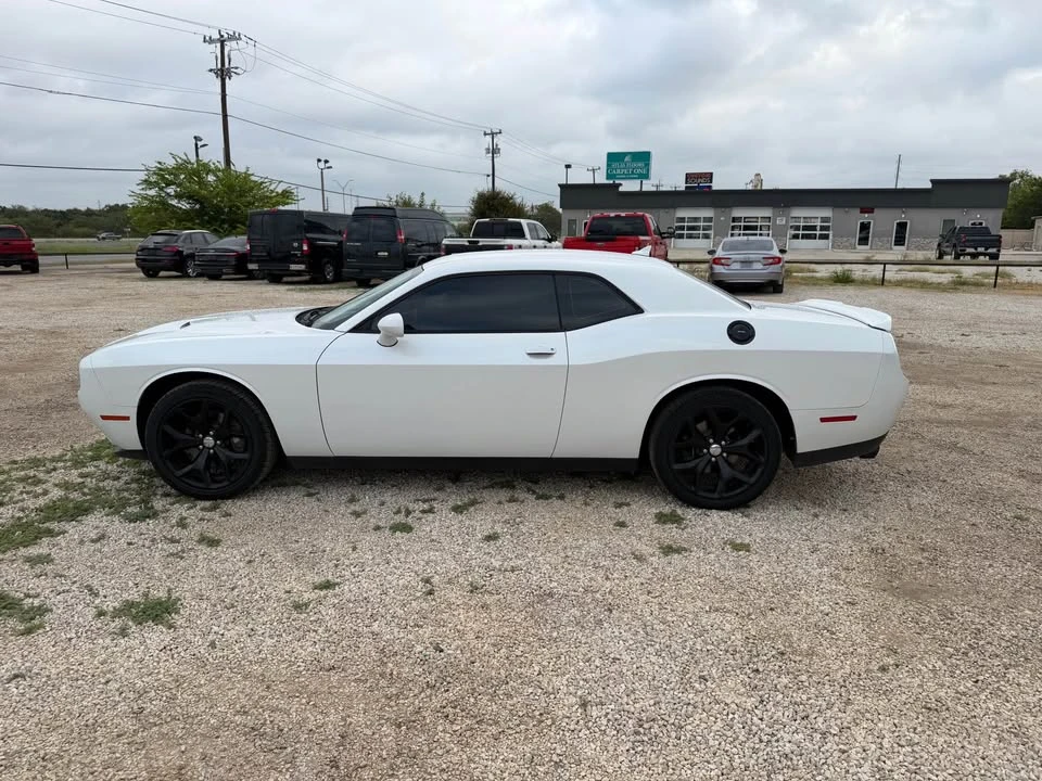 2015 Dodge Challenger 3rd Gen - Image 9 of 15