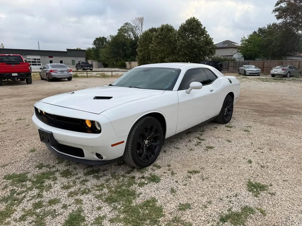 2015 Dodge Challenger 3rd Gen - Image 2 of 15