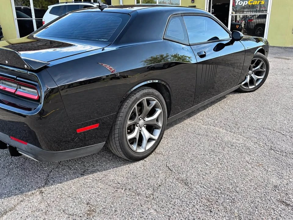 2015 Dodge Challenger 3rd Gen - Image 5 of 9