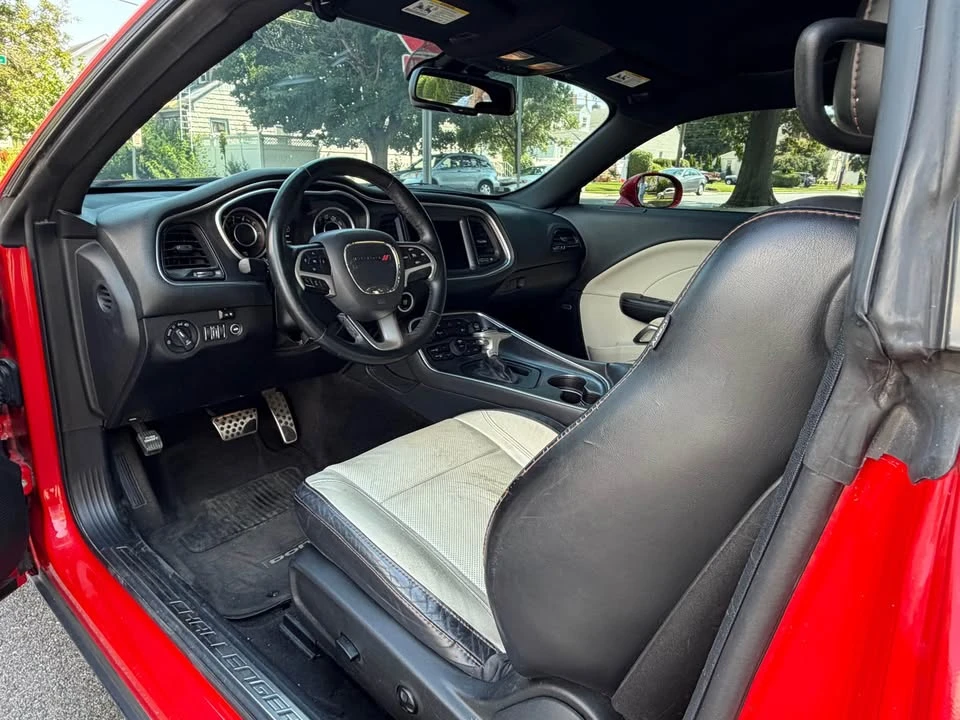 2015 Dodge Challenger 3rd Gen - Image 11 of 16