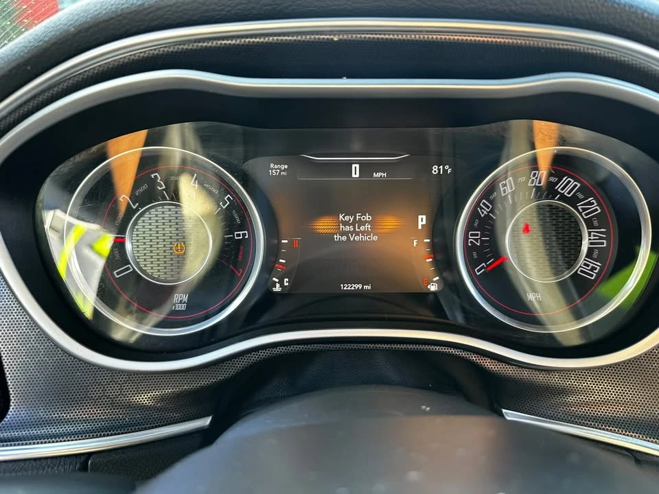 2015 Dodge Challenger 3rd Gen - Image 10 of 17
