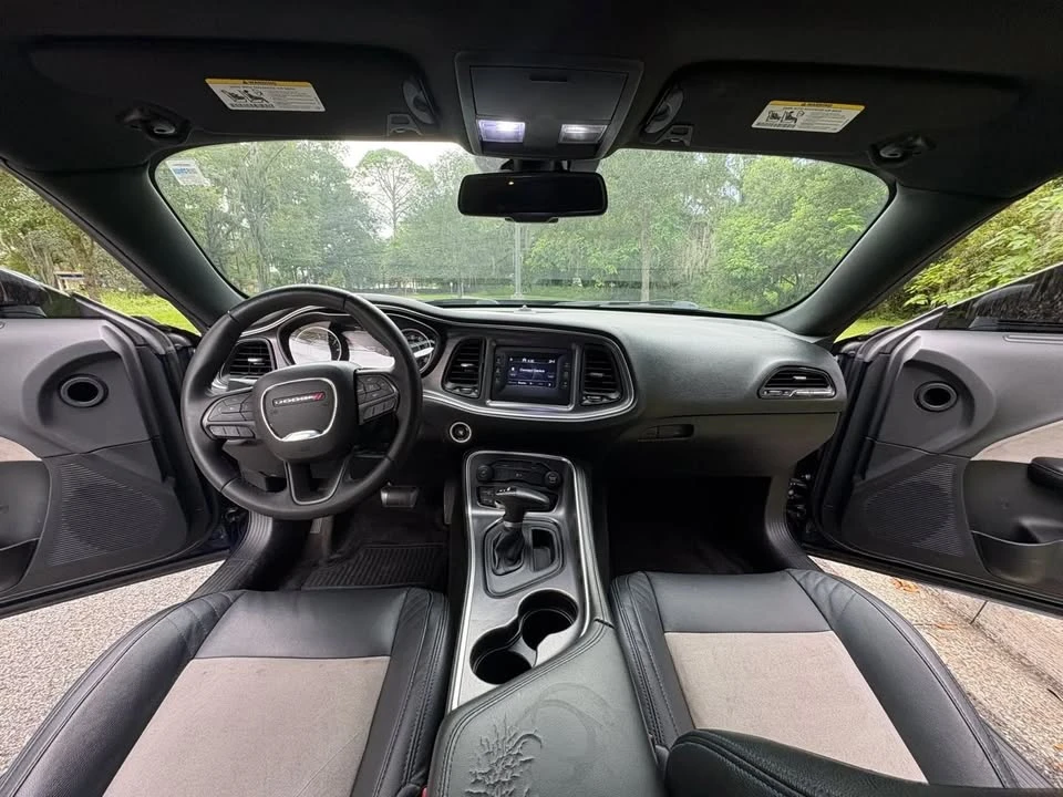 2015 Dodge Challenger 3rd Gen - Image 13 of 15