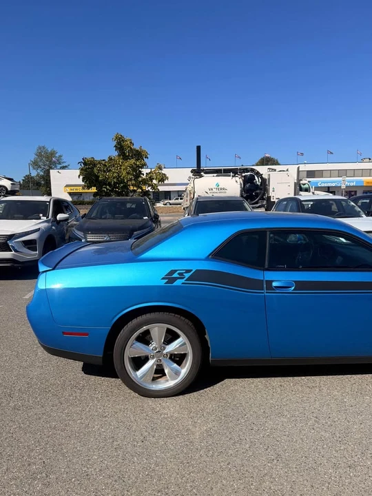 2015 Dodge Challenger 3rd Gen - Image 8 of 17
