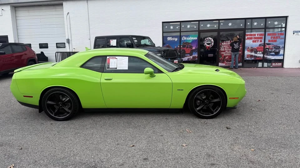 2015 Dodge Challenger 3rd Gen - Image 5 of 8