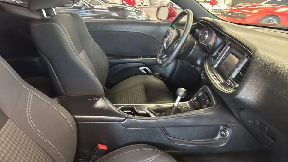 2015 Dodge Challenger 3rd Gen - Image 10 of 20