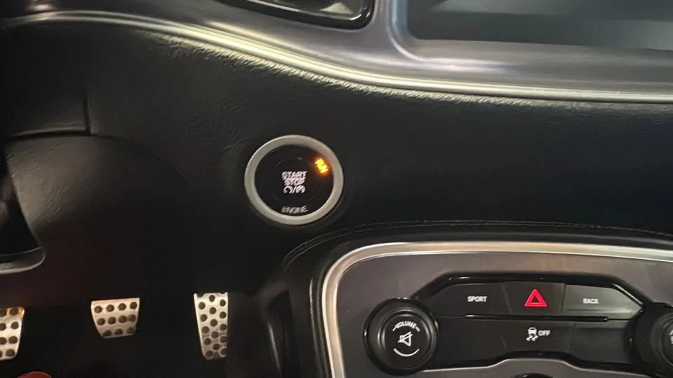 2015 Dodge Challenger 3rd Gen - Image 18 of 20
