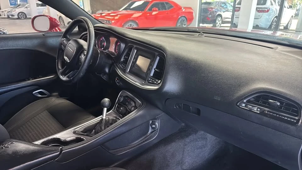 2015 Dodge Challenger 3rd Gen - Image 9 of 20