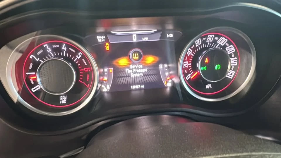 2015 Dodge Challenger 3rd Gen - Image 17 of 20