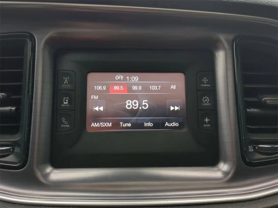 2015 Dodge Challenger 3rd Gen - Image 17 of 20