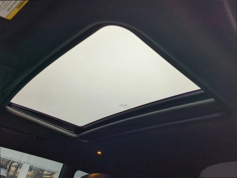 2015 Dodge Challenger 3rd Gen - Image 18 of 20