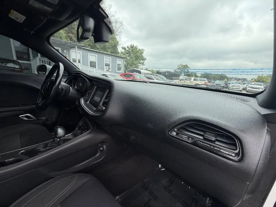 2015 Dodge Challenger 3rd Gen - Image 16 of 20