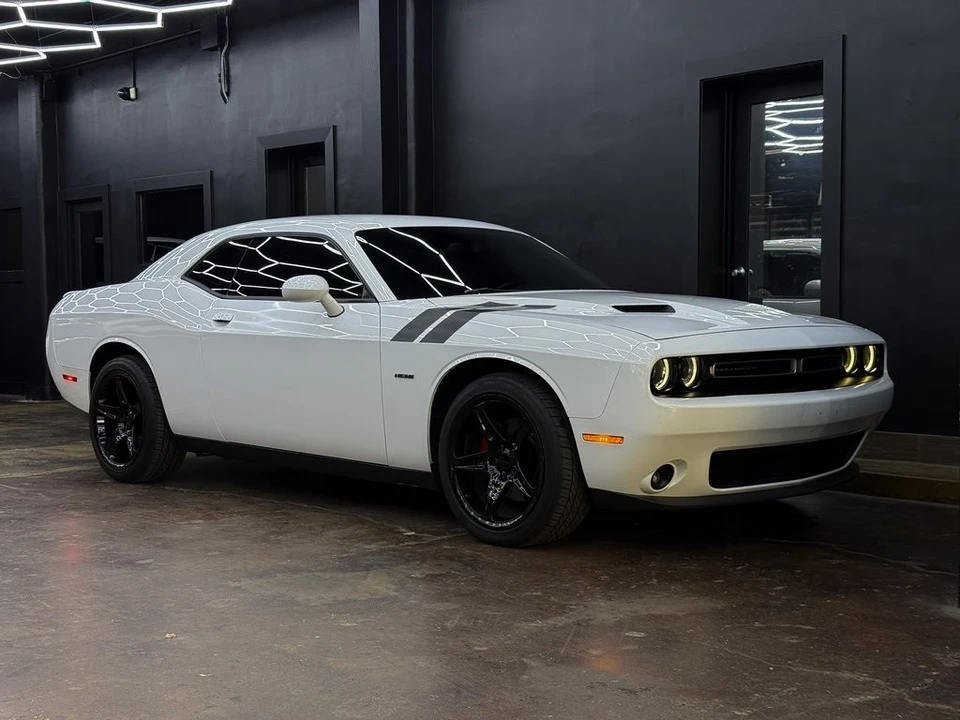 2015 Dodge Challenger 3rd Gen - Image 11 of 12