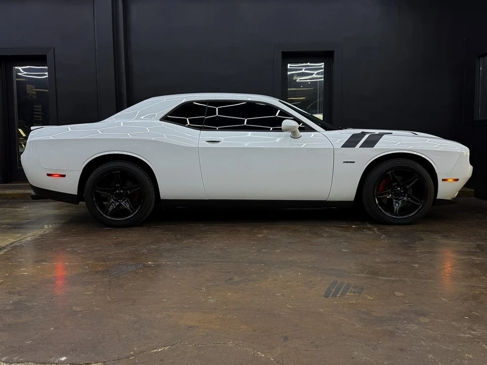 2015 Dodge Challenger 3rd Gen - Image 10 of 12